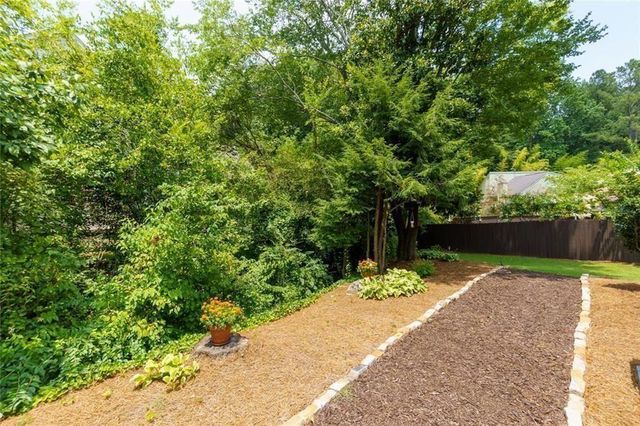 815 Fairfield Drive, Marietta, GA 30068