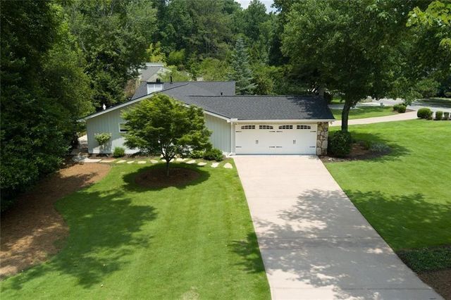 815 Fairfield Drive, Marietta, GA 30068