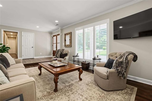 815 Fairfield Drive, Marietta, GA 30068