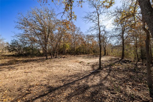 469 Union Hill, Luling, TX 78648