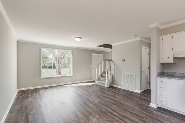 1311 Mini Ct, Lebanon, TN 37087