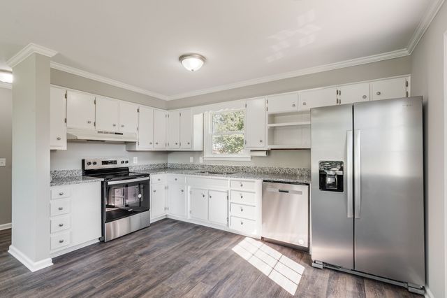 1311 Mini Ct, Lebanon, TN 37087