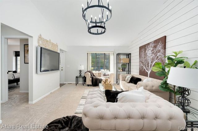 5007 Sandalwood Drive, Grand Blanc, MI 48439