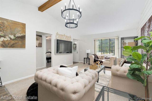 5007 Sandalwood Drive, Grand Blanc, MI 48439