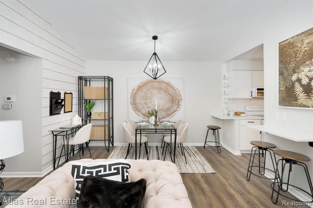 5007 Sandalwood Drive, Grand Blanc, MI 48439