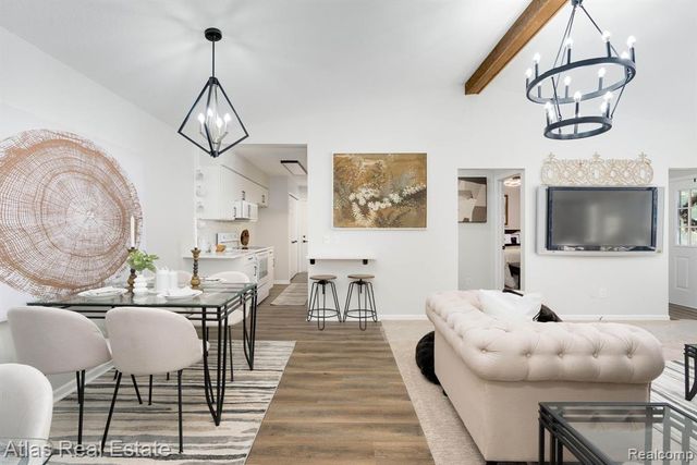 5007 Sandalwood Drive, Grand Blanc, MI 48439