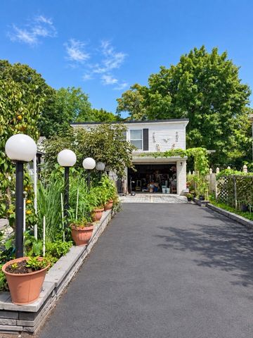 19 LOCUST AVE, Kearny, NJ 07032