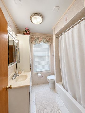 19 LOCUST AVE, Kearny, NJ 07032