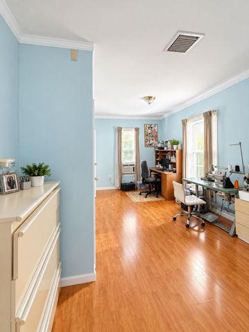 19 LOCUST AVE, Kearny, NJ 07032