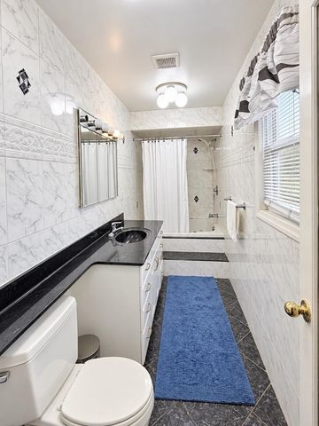 19 LOCUST AVE, Kearny, NJ 07032