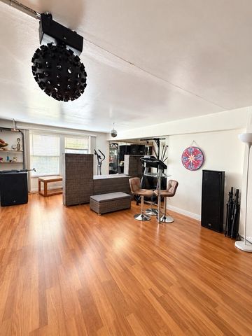 19 LOCUST AVE, Kearny, NJ 07032
