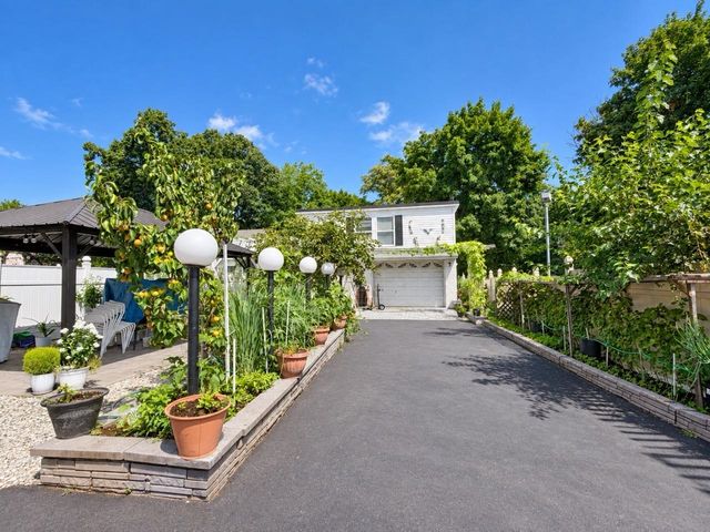 19 LOCUST AVE, Kearny, NJ 07032