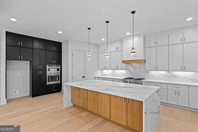 2709 Collins Hill Road, Lawrenceville, GA 30043