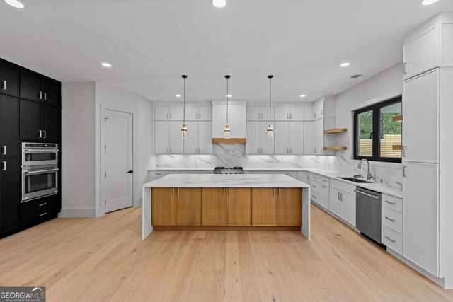 2709 Collins Hill Road, Lawrenceville, GA 30043