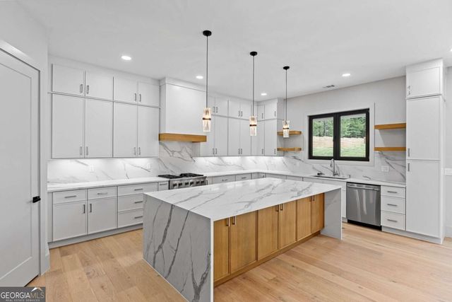 2709 Collins Hill Road, Lawrenceville, GA 30043