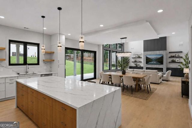 2709 Collins Hill Road, Lawrenceville, GA 30043