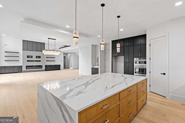 2709 Collins Hill Road, Lawrenceville, GA 30043