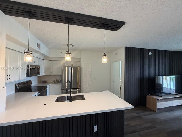 2160 E Preserve Way 206, Miramar, FL 33025