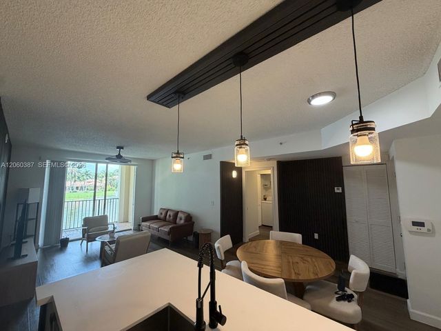 2160 E Preserve Way 206, Miramar, FL 33025
