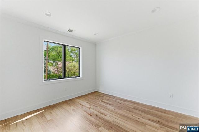 95 Huron Avenue, Clifton, NJ 07013