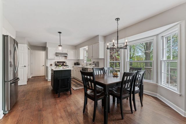 635 Oakview Drive, Algonquin, IL 60102