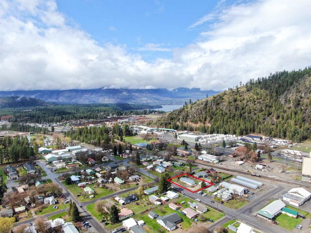260 W 5th Ave, Kettle Falls, WA 99141