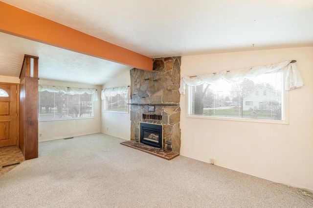260 W 5th Ave, Kettle Falls, WA 99141