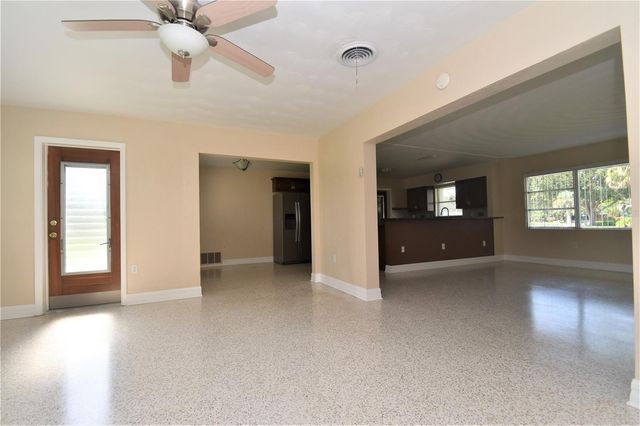 6611 COLONIAL DRIVE, Sarasota, FL 34231