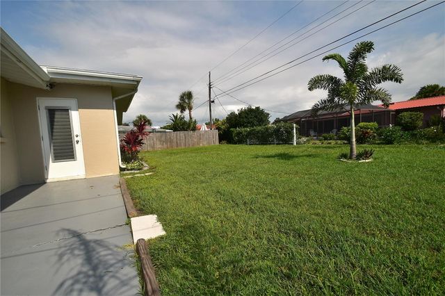 6611 COLONIAL DRIVE, Sarasota, FL 34231