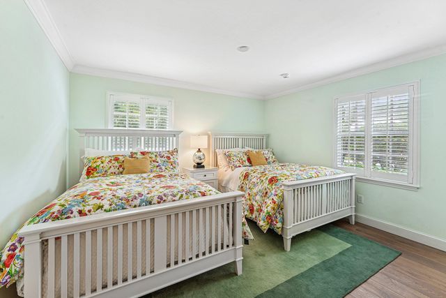 230 Onondaga Avenue, Palm Beach, FL 33480