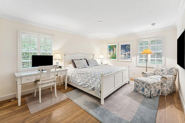 230 Onondaga Avenue, Palm Beach, FL 33480