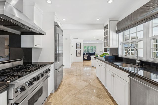 230 Onondaga Avenue, Palm Beach, FL 33480