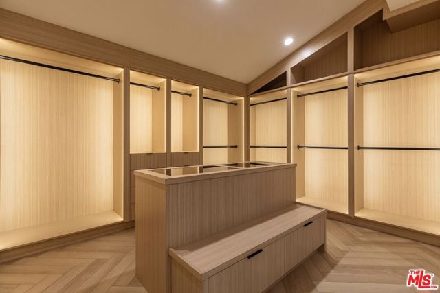 624 N Beverly Drive, Beverly Hills, CA 90210