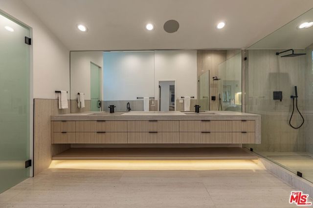 624 N Beverly Drive, Beverly Hills, CA 90210