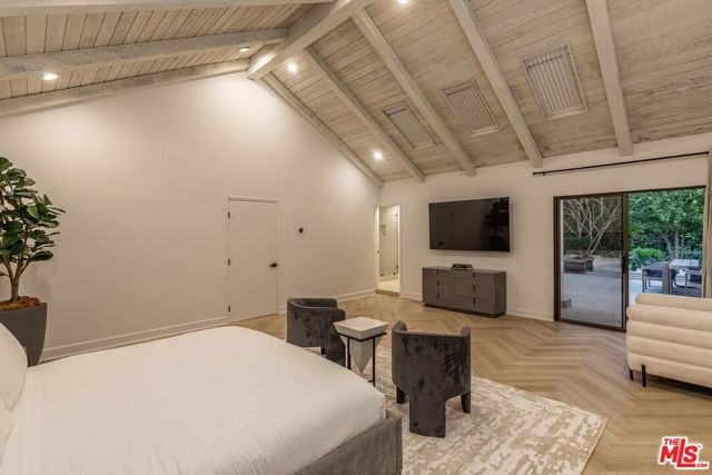 624 N Beverly Drive, Beverly Hills, CA 90210