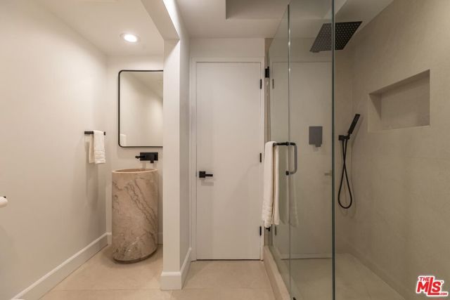 624 N Beverly Drive, Beverly Hills, CA 90210