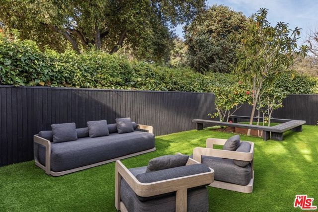 624 N Beverly Drive, Beverly Hills, CA 90210