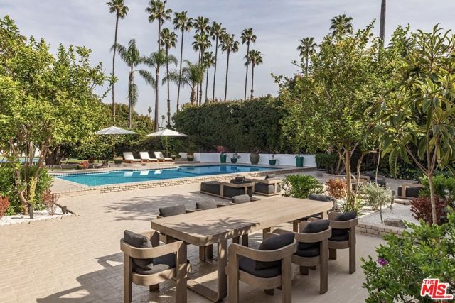 624 N Beverly Drive, Beverly Hills, CA 90210