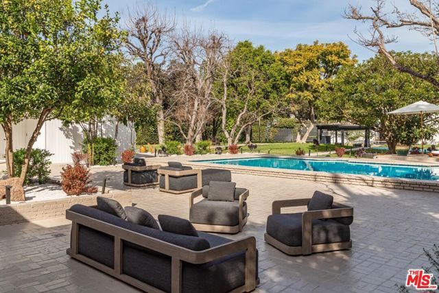 624 N Beverly Drive, Beverly Hills, CA 90210