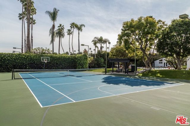 624 N Beverly Drive, Beverly Hills, CA 90210