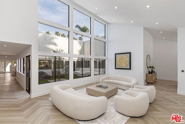 624 N Beverly Drive, Beverly Hills, CA 90210