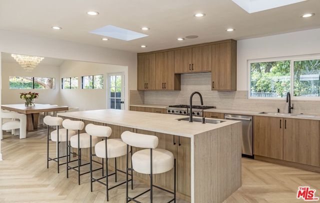 624 N Beverly Drive, Beverly Hills, CA 90210