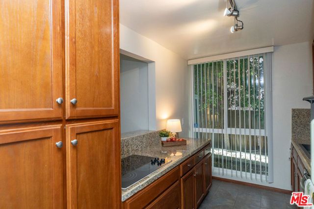 5625 Windsor Way 110, Culver City, CA 90230