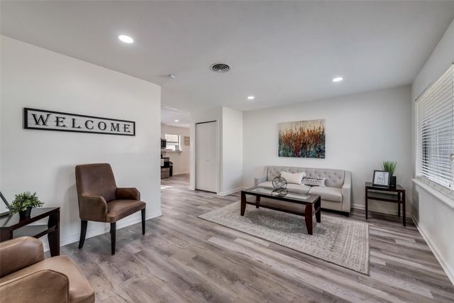 2000 Melissa Street, Arlington, TX 76010