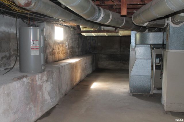 505 W CHERRY Street, Carbondale, IL 62901