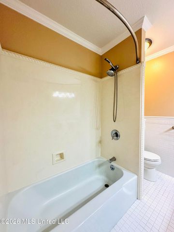 901 Sunfish Street, Pascagoula, MS 39581