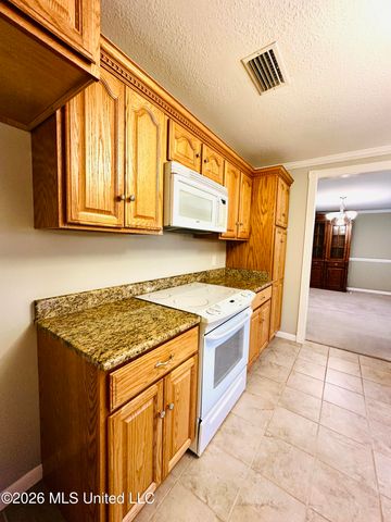 901 Sunfish Street, Pascagoula, MS 39581