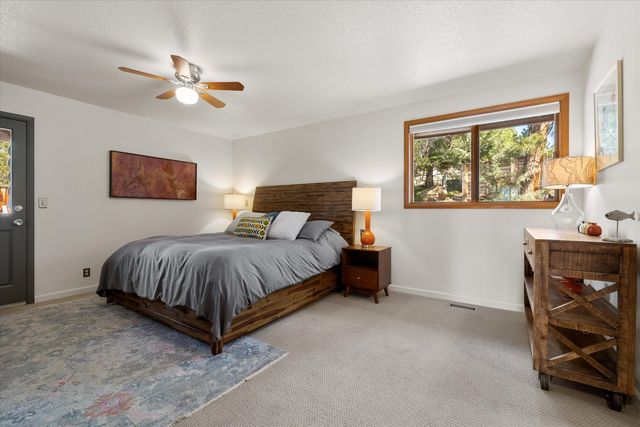 2003 NW 4th Street, Bend, OR 97703