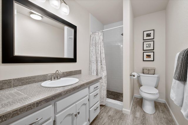 2003 NW 4th Street, Bend, OR 97703