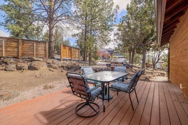 2003 NW 4th Street, Bend, OR 97703